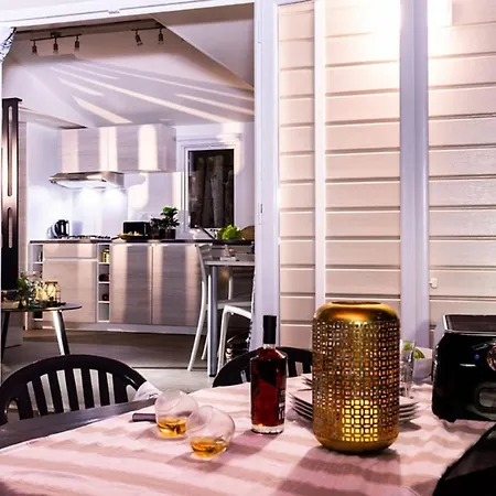 Kemp Mobil Confortable Avec Terrasse Pour 6 Personnes - Api-1-52-827 Agde